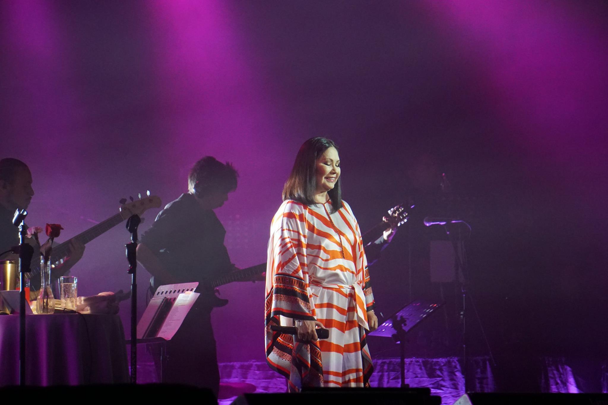 Ana Gabriel 18