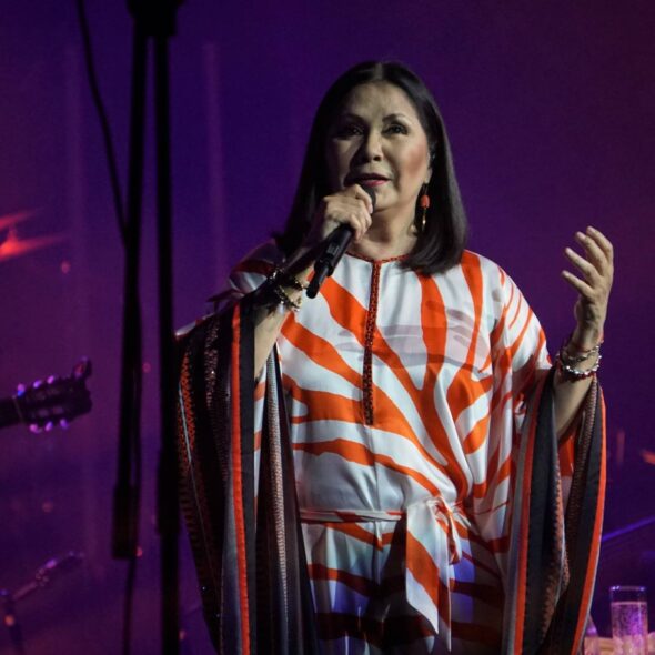 Ana Gabriel 18