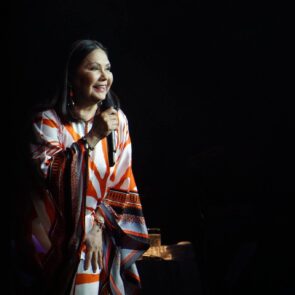 Ana Gabriel 18