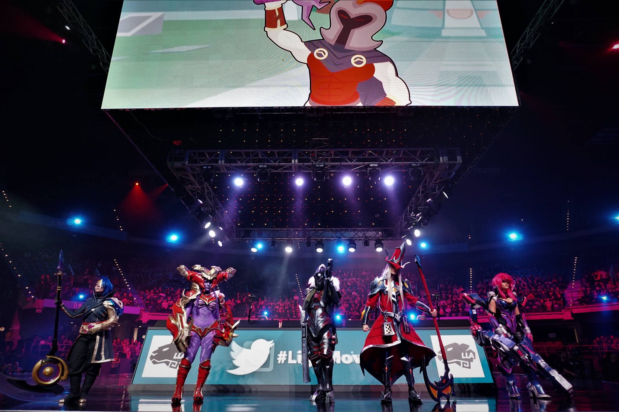 League of Legends 19