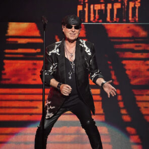 Scorpions & Whitesnake 25