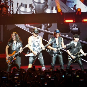 Scorpions & Whitesnake 27