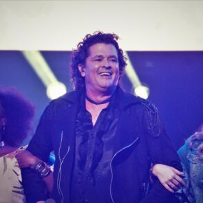 Carlos Vives 6