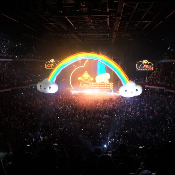 J Balvin 18