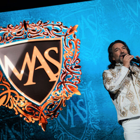 Marco Antonio Solís 10