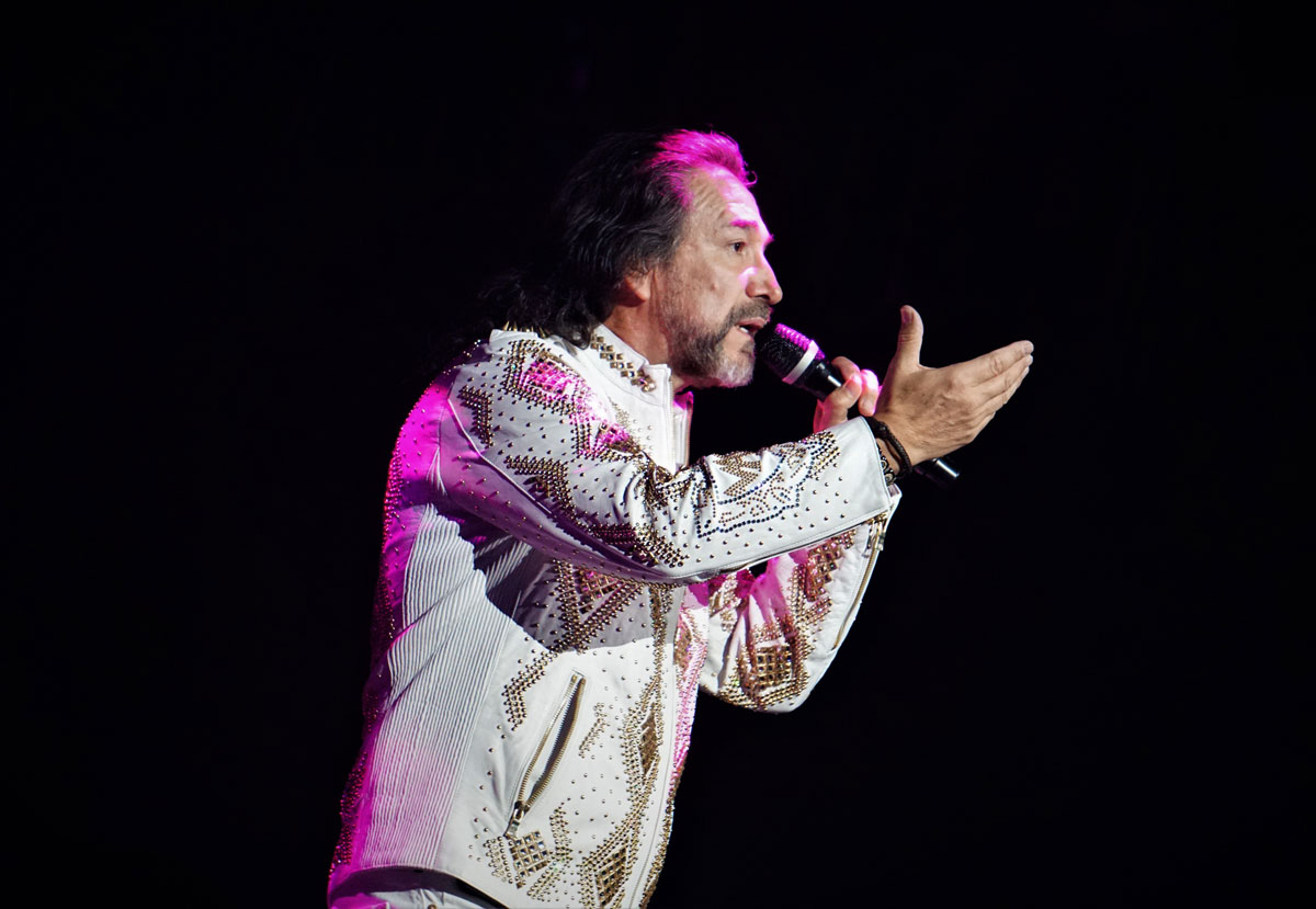 Marco Antonio Solís 11