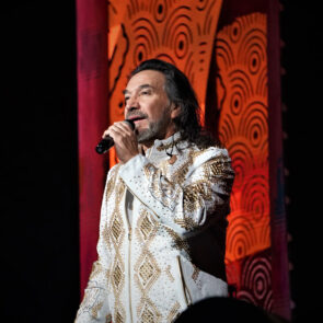 Marco Antonio Solís 19