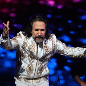 Marco Antonio Solís 19