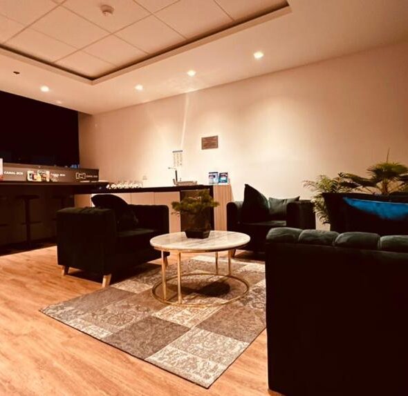 Suites 7
