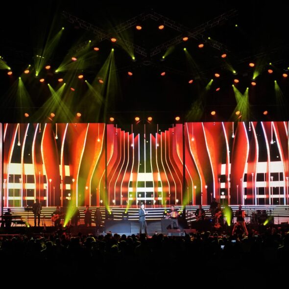 SILVESTRE DANGOND – ENTRE GRANDES TOUR