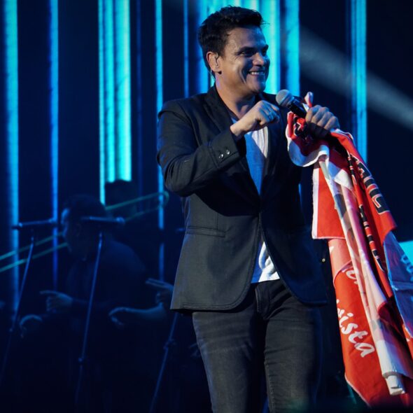 SILVESTRE DANGOND – ENTRE GRANDES TOUR
