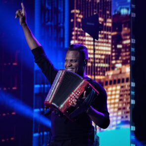 SILVESTRE DANGOND - ENTRE GRANDES TOUR 5