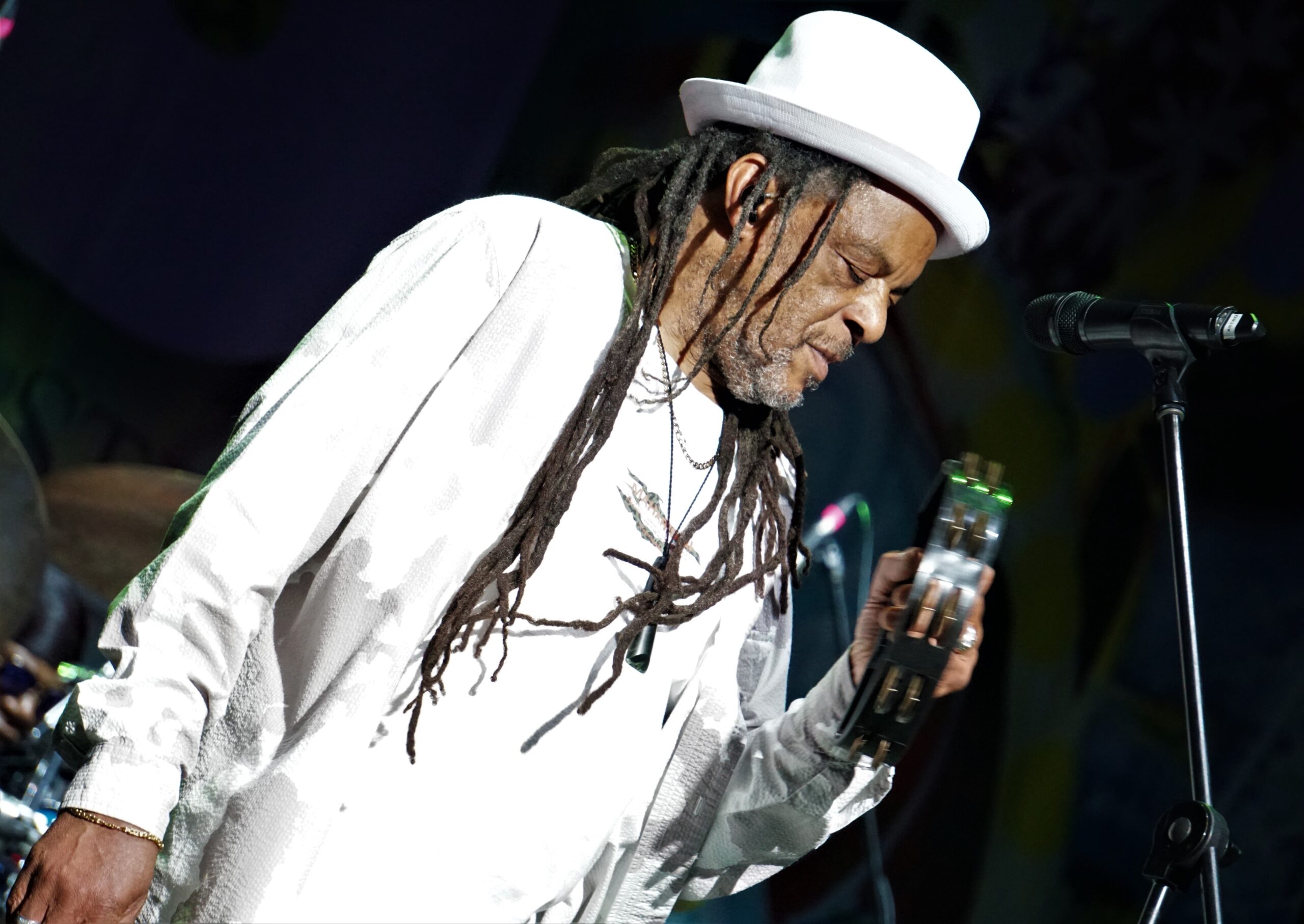 UB 40