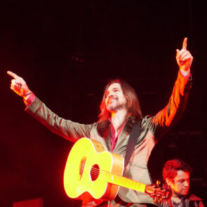 Juanes 23