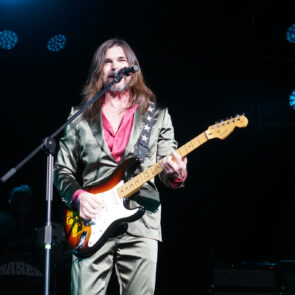 JUANES 2