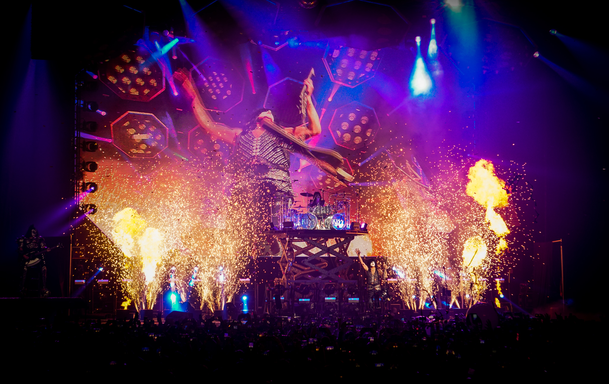KISS 17