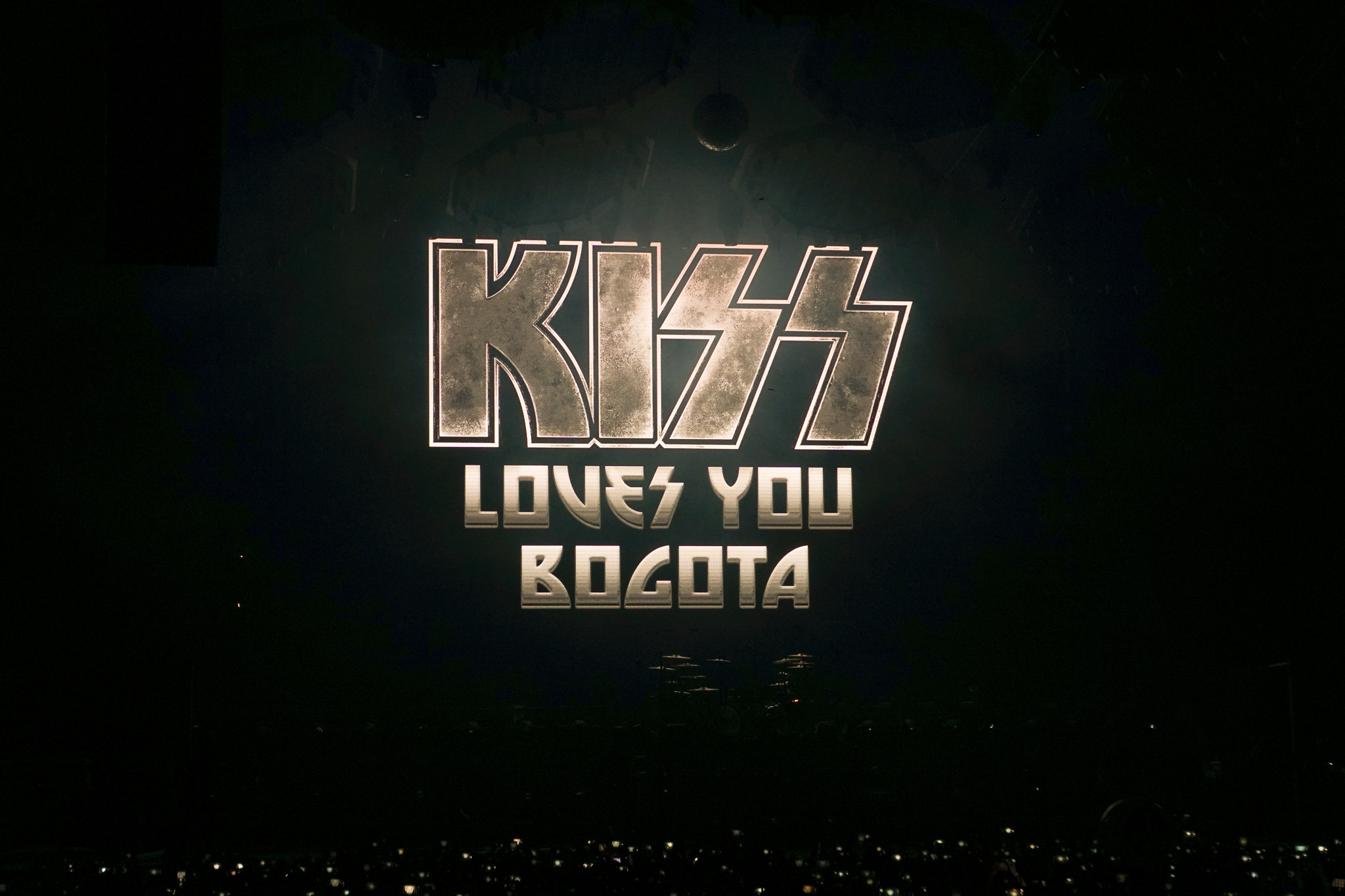 KISS 18