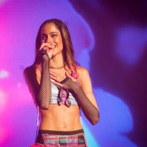 TINI TOUR 1