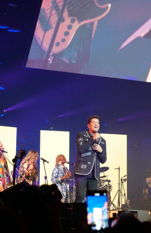 CARLOS VIVES 16