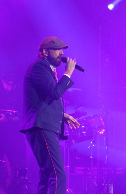 JUAN LUIS GUERRA 22