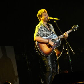 JUAN LUIS GUERRA 36