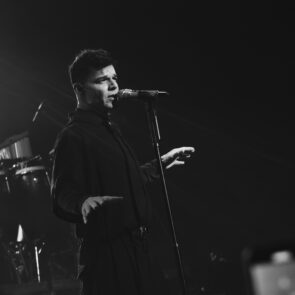 RICKY MARTIN 24
