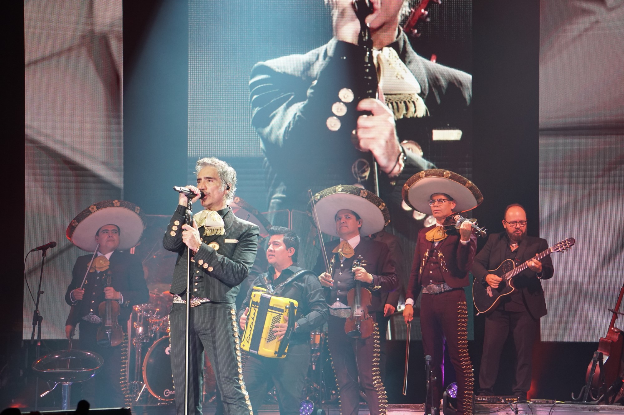 ALEJANDRO FERNÁNDEZ 7