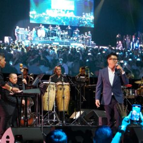 MÁS SALSA 15