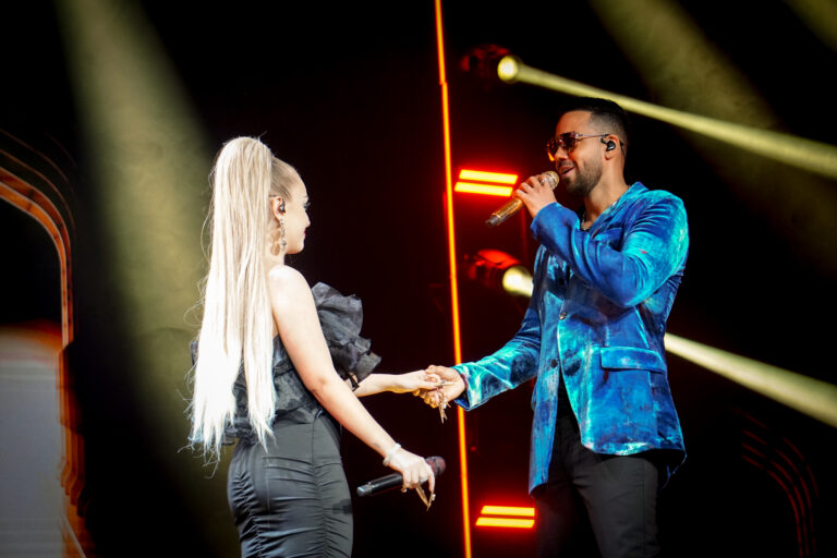 ROMEO SANTOS 14
