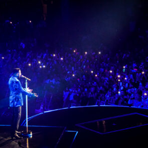ROMEO SANTOS 47