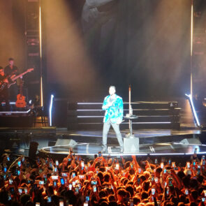 ROMEO SANTOS 48