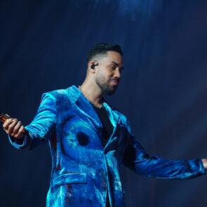 ROMEO SANTOS 72