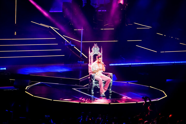 ROMEO SANTOS 5