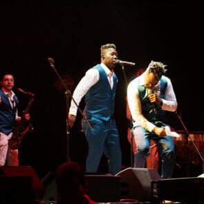 BUENA VIBRA 15
