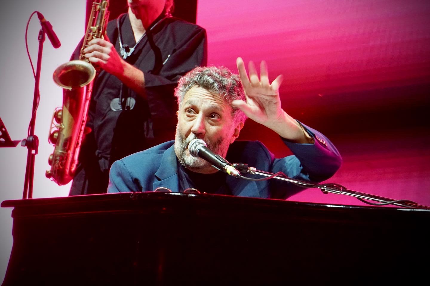 FITO PÁEZ 25
