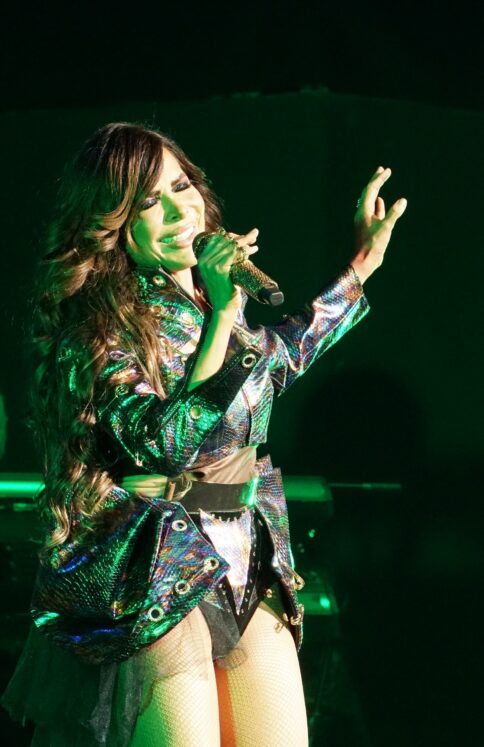 GLORIA TREVI 9