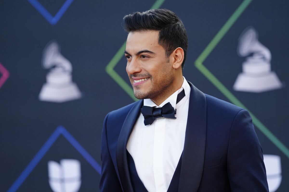 CARLOS RIVERA – UN TOUR A TODAS PARTES