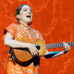 NATALIA LAFOURCADE 43