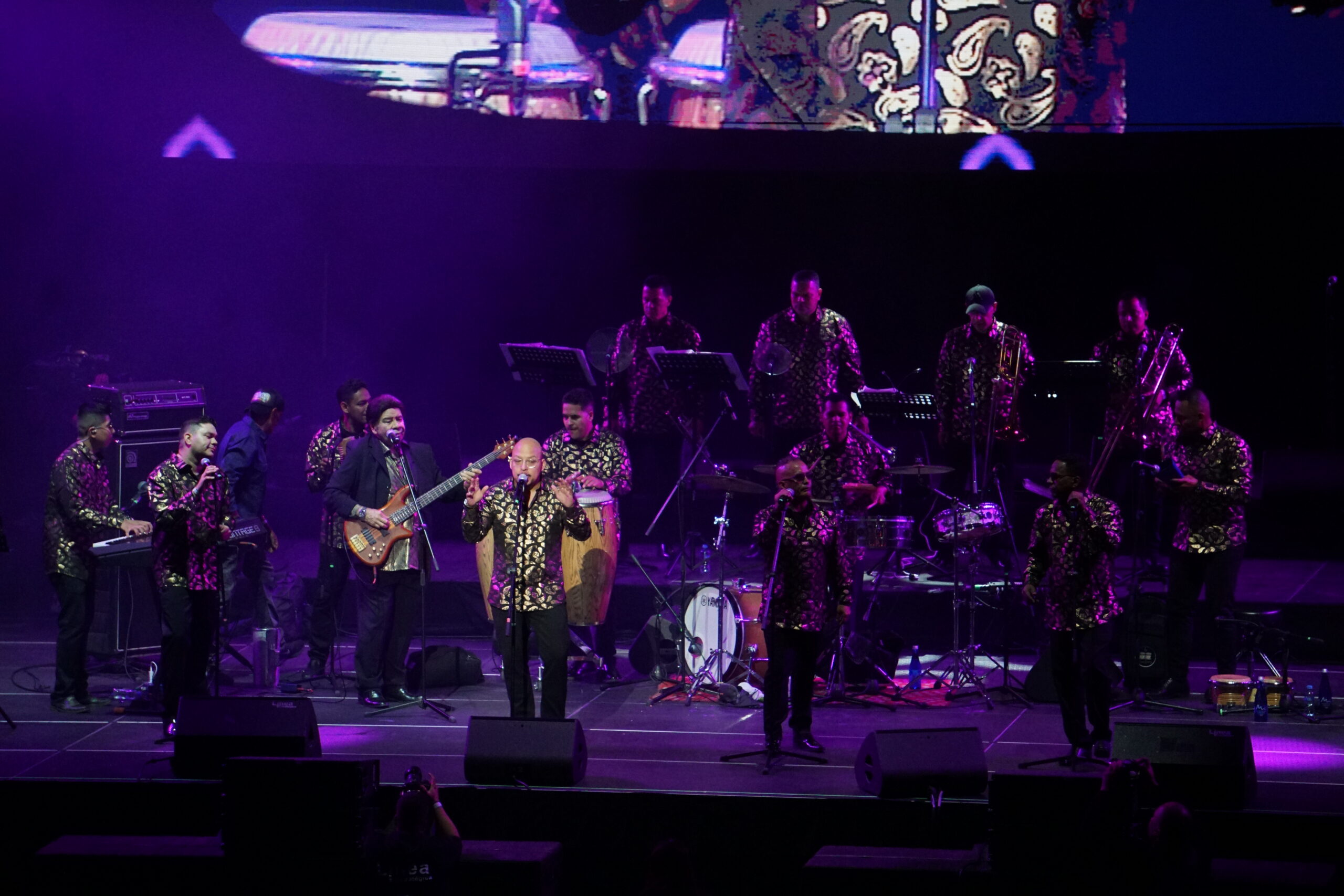 SALSA ALL STARS 8