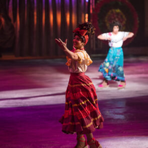 DISNEY ON ICE 13
