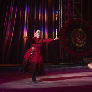 DISNEY ON ICE 14