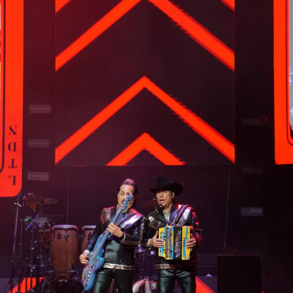 LOS TIGRES DEL NORTE 13