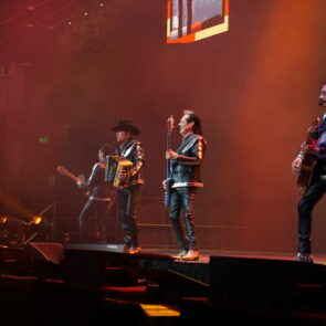 LOS TIGRES DEL NORTE 18