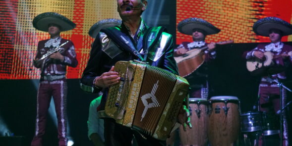 LOS TIGRES DEL NORTE 24