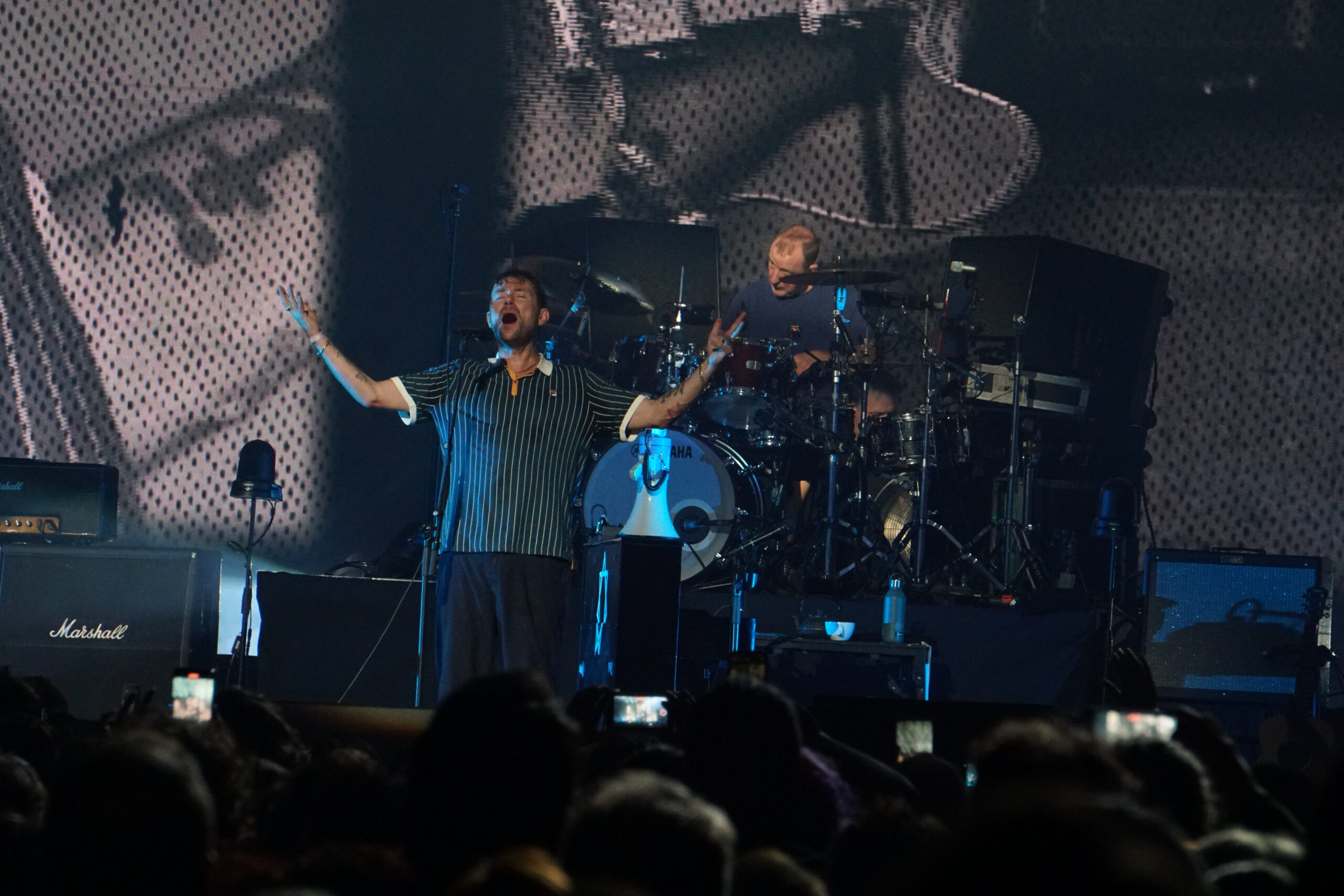 BLUR 17