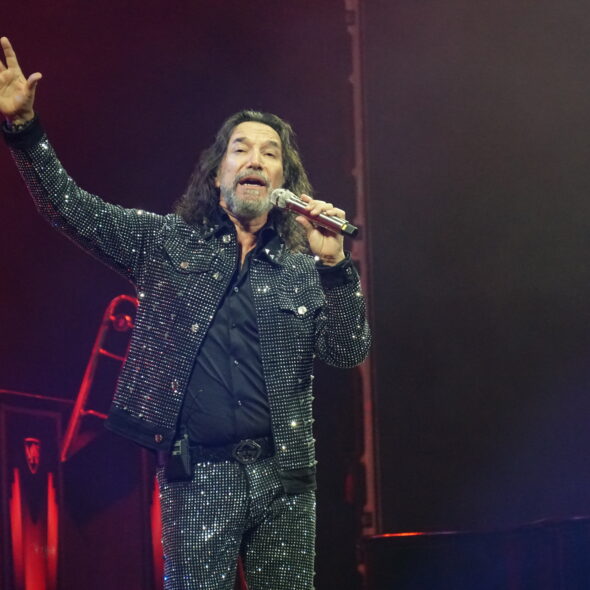 MARCO ANTONIO SOLIS 23