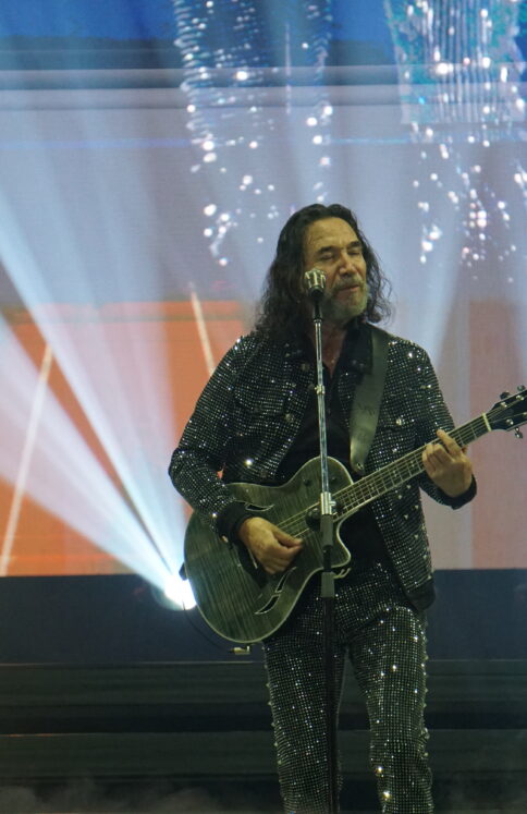 MARCO ANTONIO SOLIS 33