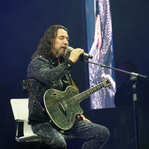 MARCO ANTONIO SOLIS 35