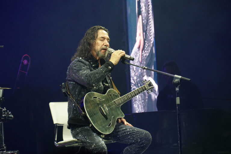 MARCO ANTONIO SOLIS 35