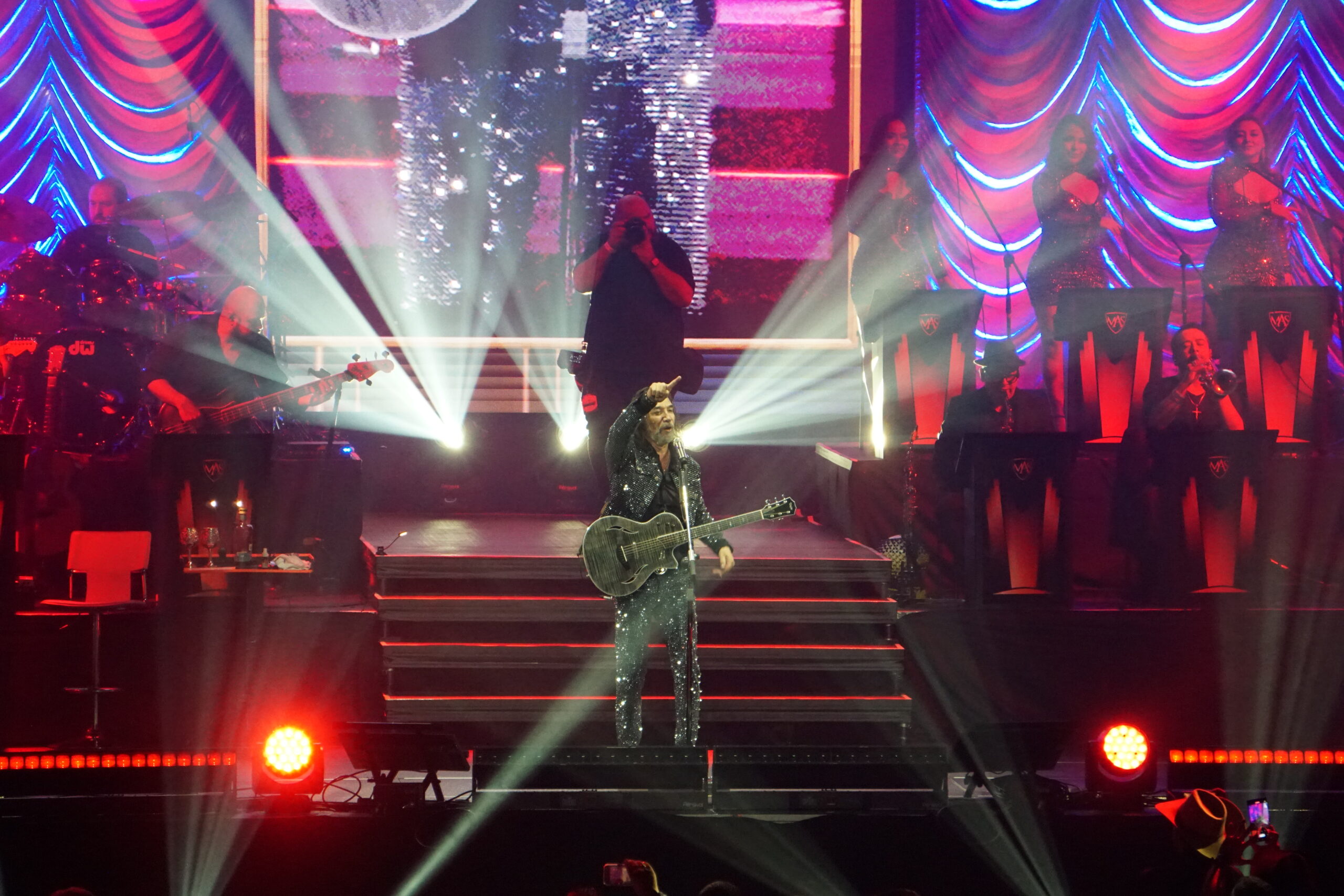 MARCO ANTONIO SOLIS 41